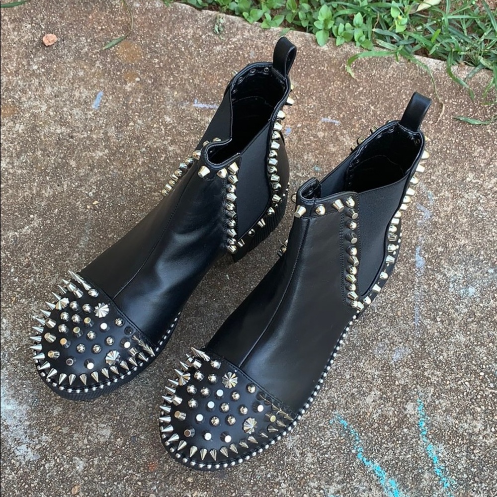 ❤️/ Ego Studded Booties - Size 8